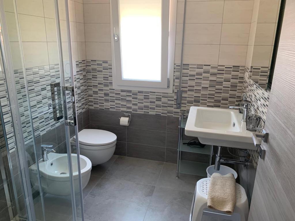 B&B Centrale Tortoli Bagian luar foto