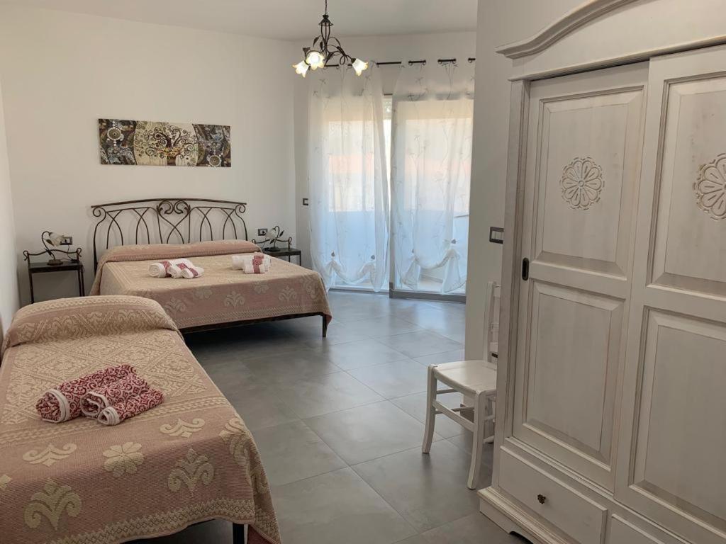 B&B Centrale Tortoli Bagian luar foto