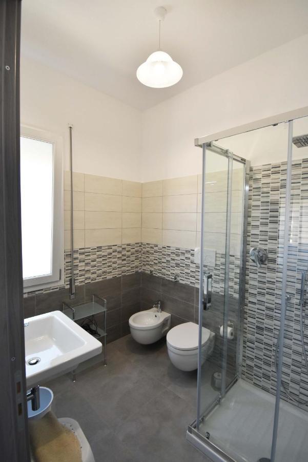 B&B Centrale Tortoli Bagian luar foto