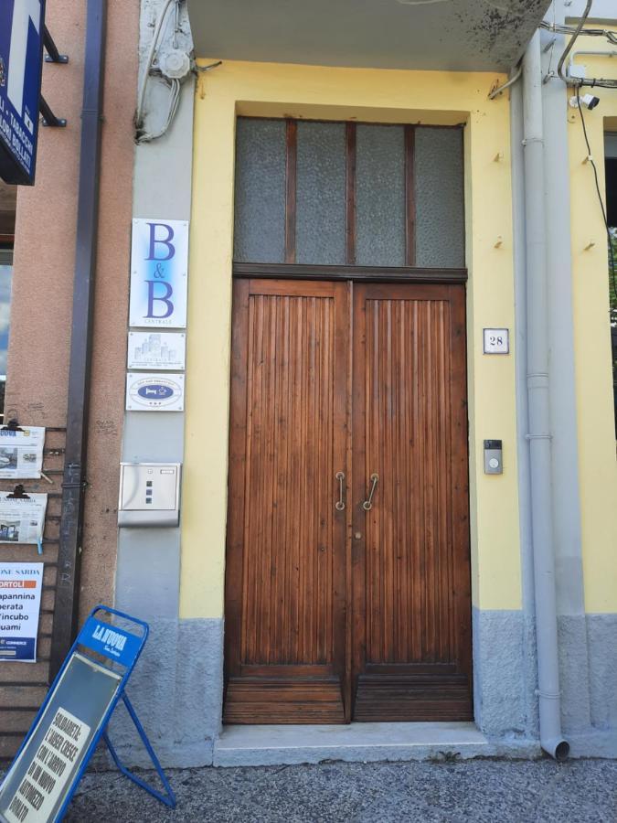 B&B Centrale Tortoli Bagian luar foto